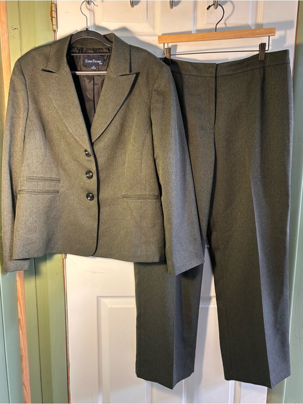 Evan Picone Olive Green / Grey Women’s Two-Piece Blazer and Pants Set